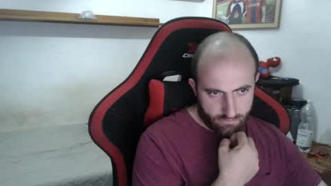 Snapshot of morenoch19 chatting on 11-07-25, 05:46 alejo online show from 11-07-25, 05:46