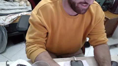 Snapshot of morenoch19 chatting on 11-18-25, 09:52 alejo online show from 11-18-25, 09:52