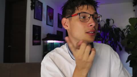   online show from 02-02-25, 09:23