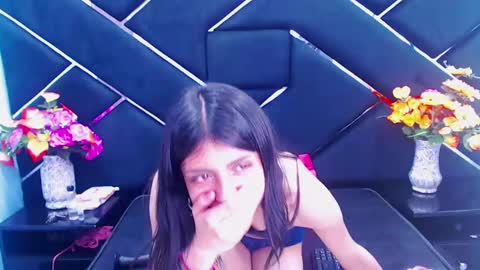 morganasmit_ online show from 12-04-24, 02:42