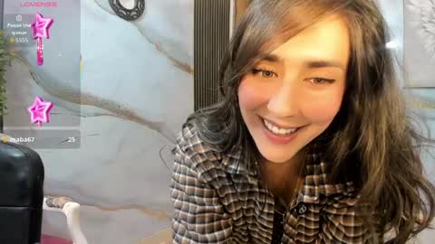 Snapshot of moriahhoe chatting on 04-20-26, 07:37 Moriah online show from 04-20-26, 07:37