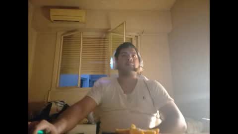 Snapshot of morocho777 chatting on 02-17-26, 09:06 Bruno online show from 02-17-26, 09:06