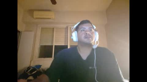 Snapshot of morocho777 chatting on 02-25-26, 05:39 Bruno online show from 02-25-26, 05:39