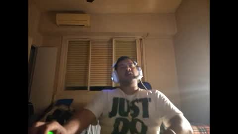 Snapshot of morocho777 chatting on 02-27-26, 06:35 Bruno online show from 02-27-26, 06:35