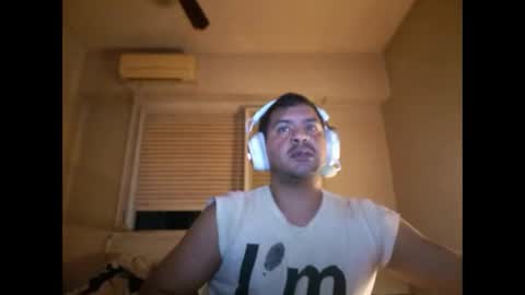 Snapshot of morocho777 chatting on 03-06-26, 05:04 Bruno online show from 03-06-26, 05:04