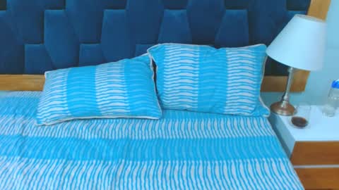 Snapshot of morrigan_luxus chatting on 01-05-25, 02:52 morrigan_luxus online show from 01-05-25, 02:52