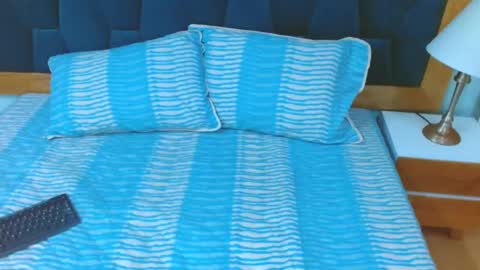 Snapshot of morrigan_luxus chatting on 02-08-25, 01:44 morrigan_luxus online show from 02-08-25, 01:44