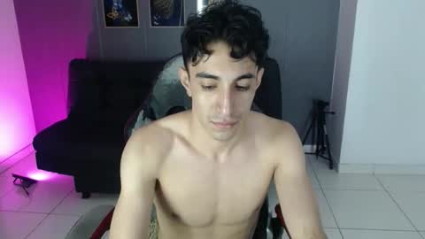 Snapshot of morrison_jimm chatting on 02-15-26, 05:48 santii online show from 02-15-26, 05:48