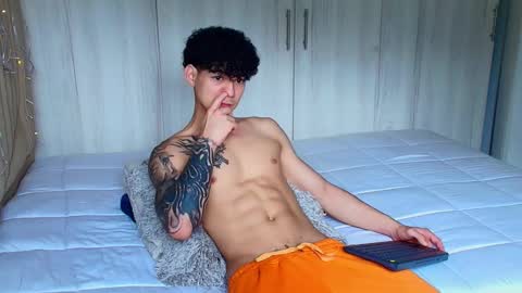 Snapshot of morthy_downey chatting on 12-14-24, 01:49 Morthy online show from 12-14-24, 01:49