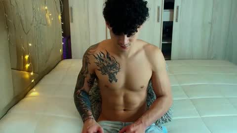 Snapshot of morthy_downey chatting on 12-17-24, 01:16 Morthy online show from 12-17-24, 01:16