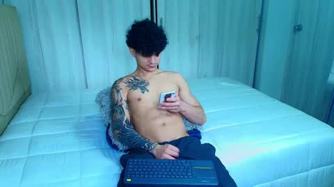 Snapshot of morthy_downey chatting on 12-20-24, 01:11 Morthy online show from 12-20-24, 01:11