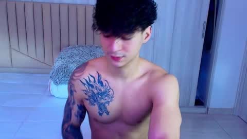 Snapshot of morthy_downey chatting on 01-08-25, 03:17 Morthy online show from 01-08-25, 03:17