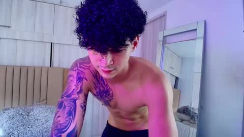 Snapshot of morthy_downey chatting on 01-08-25, 06:20 Morthy online show from 01-08-25, 06:20