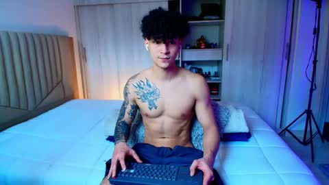 Snapshot of morthy_downey chatting on 02-05-25, 03:52 Morthy online show from 02-05-25, 03:52