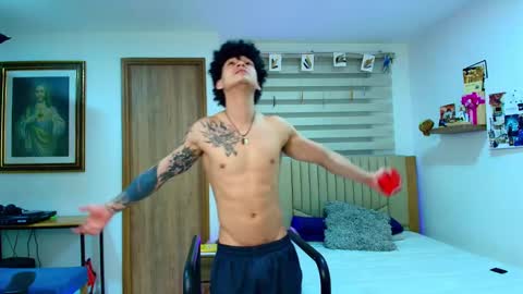 Snapshot of morthy_downey chatting on 02-17-25, 07:10 Morthy online show from 02-17-25, 07:10