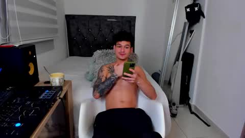 Snapshot of morthy_downey chatting on 04-24-26, 12:35 Morthy online show from 04-24-26, 12:35