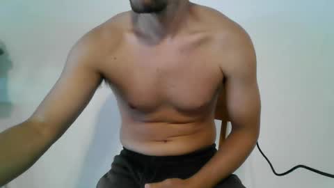 Snapshot of mortimer2080 chatting on 11-18-25, 12:31 mortimer2080 online show from 11-18-25, 12:31