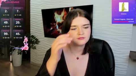 Snapshot of morygirl chatting on 10-03-25, 04:26 mori online show from 10-03-25, 04:26