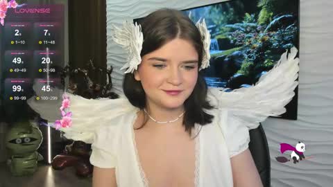 Snapshot of morygirl chatting on 10-26-25, 01:17 mori online show from 10-26-25, 01:17