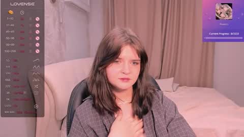 Snapshot of morygirl chatting on 11-15-25, 05:09 mori online show from 11-15-25, 05:09