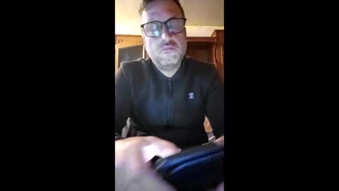 Snapshot of mospeleu chatting on 04-01-26, 01:41 Nomadu online show from 04-01-26, 01:41