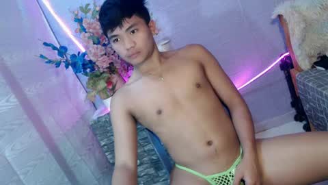 Snapshot of mostwantedtwink chatting on 06-12-26, 11:53 mostwantedtwink online show from 06-12-26, 11:53