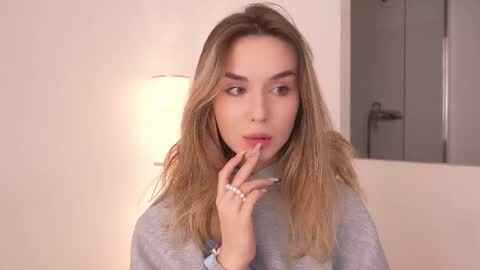 Snapshot of motherlode_ chatting on 11-22-25, 05:34 MIRA online show from 11-22-25, 05:34