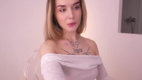 Snapshot of motherlode_ chatting on 11-28-25, 05:15 MIRA online show from 11-28-25, 05:15