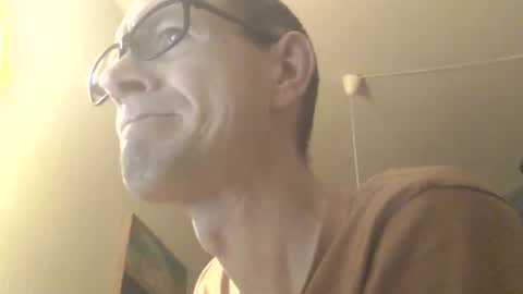 Frederik online show from 01-18-25, 03:59