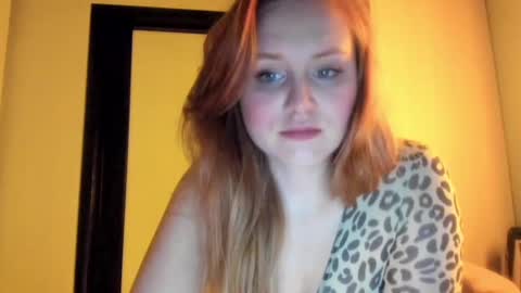 Snapshot of moviestar_ chatting on 12-08-24, 09:30 Eva online show from 12-08-24, 09:30