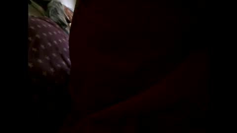 Snapshot of mowgli1977 chatting on 09-26-25, 09:24 mowgli1977 online show from 09-26-25, 09:24