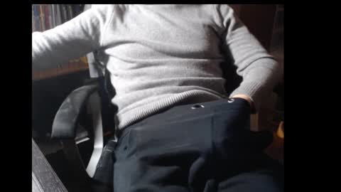 Snapshot of mpmimp chatting on 11-25-25, 09:15 mpmimp online show from 11-25-25, 09:15