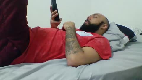 Snapshot of mr8plus chatting on 01-11-25, 02:30 Mr8 online show from 01-11-25, 02:30