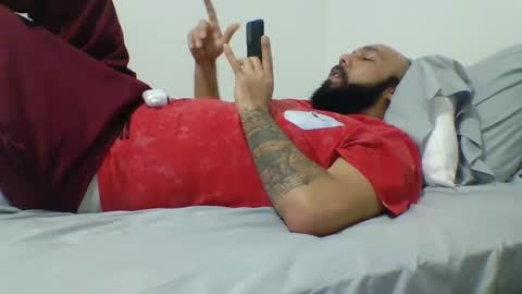 Snapshot of mr8plus chatting on 01-12-25, 05:24 Mr8 online show from 01-12-25, 05:24