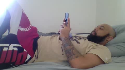 Snapshot of mr8plus chatting on 01-16-25, 05:12 Mr8 online show from 01-16-25, 05:12