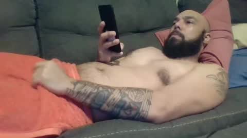 Snapshot of mr8plus chatting on 02-20-25, 01:25 Mr8 online show from 02-20-25, 01:25