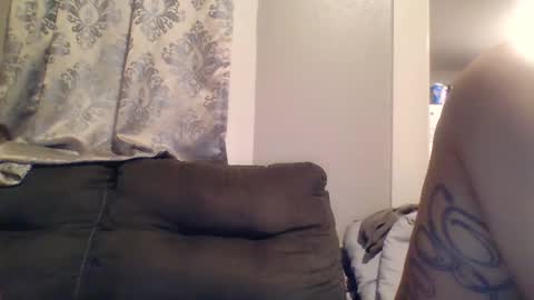 Snapshot of mr8plus chatting on 10-01-25, 11:33 Mr8 online show from 10-01-25, 11:33