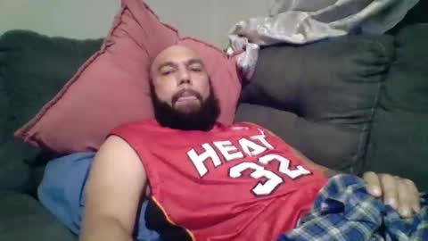 Snapshot of mr8plus chatting on 11-13-25, 01:59 Mr8 online show from 11-13-25, 01:59