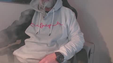 mr_boombastic2021 online show from 02-01-25, 10:59