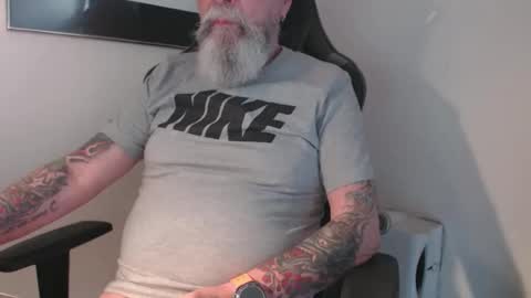 mr_boombastic2021 online show from 09-20-25, 09:21