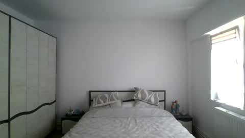 mr_i_ online show from 06-29-26, 10:37