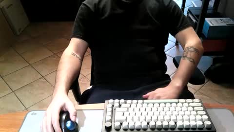 Snapshot of mr_kaa chatting on 02-16-25, 01:38 mr_kaa online show from 02-16-25, 01:38