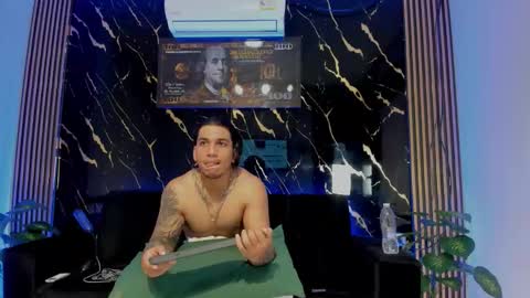 mr_maximo online show from 01-14-26, 08:20