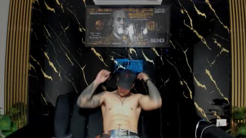 mr_maximo online show from 02-17-26, 06:32