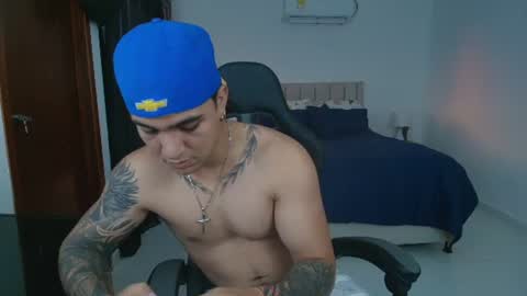Snapshot of mr_maximo chatting on 06-10-26, 11:03 mr_maximo online show from 06-10-26, 11:03