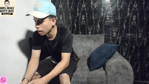 Snapshot of mr_mikehott_8 chatting on 12-16-25, 03:55 mr_mikehott_8 online show from 12-16-25, 03:55