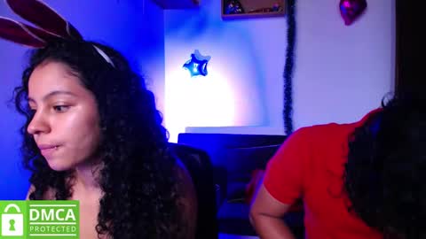 Snapshot of mr_mrscurie chatting on 01-05-25, 10:19 Mr Mrs Curie online show from 01-05-25, 10:19