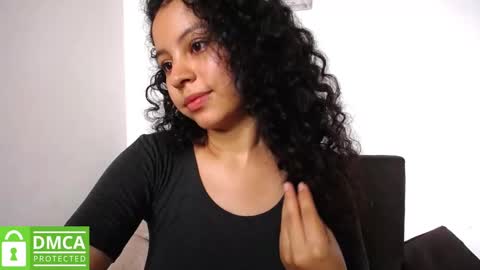 Snapshot of mr_mrscurie chatting on 02-08-25, 03:00 Mr Mrs Curie online show from 02-08-25, 03:00