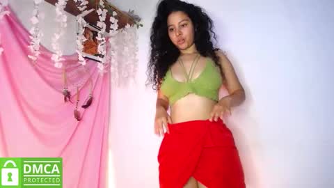 Snapshot of mr_mrscurie chatting on 10-01-25, 03:40 Mr Mrs Curie online show from 10-01-25, 03:40