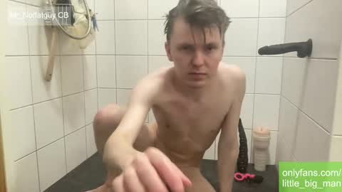 Snapshot of mr_notfatguy chatting on 11-12-25, 12:11 notfatguy online show from 11-12-25, 12:11